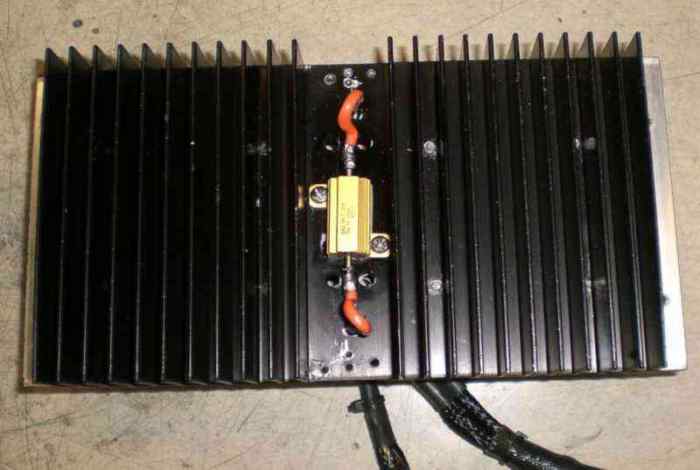 Heatsink and soft-start ballast